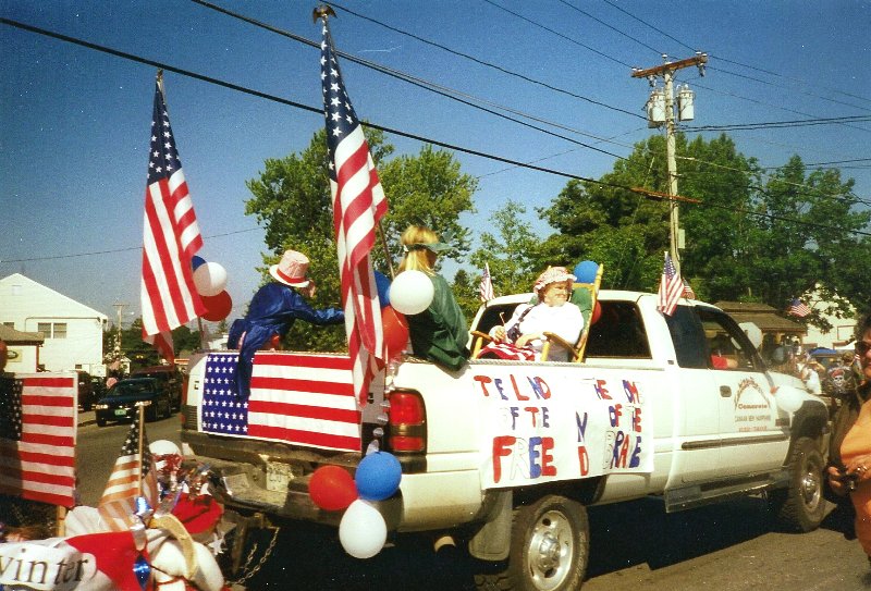 Betsy Ross parade float