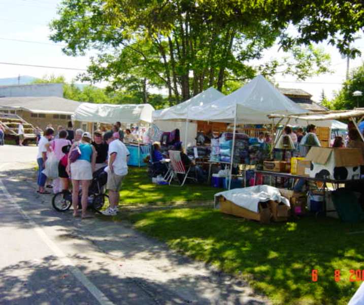 craft vendors on the green